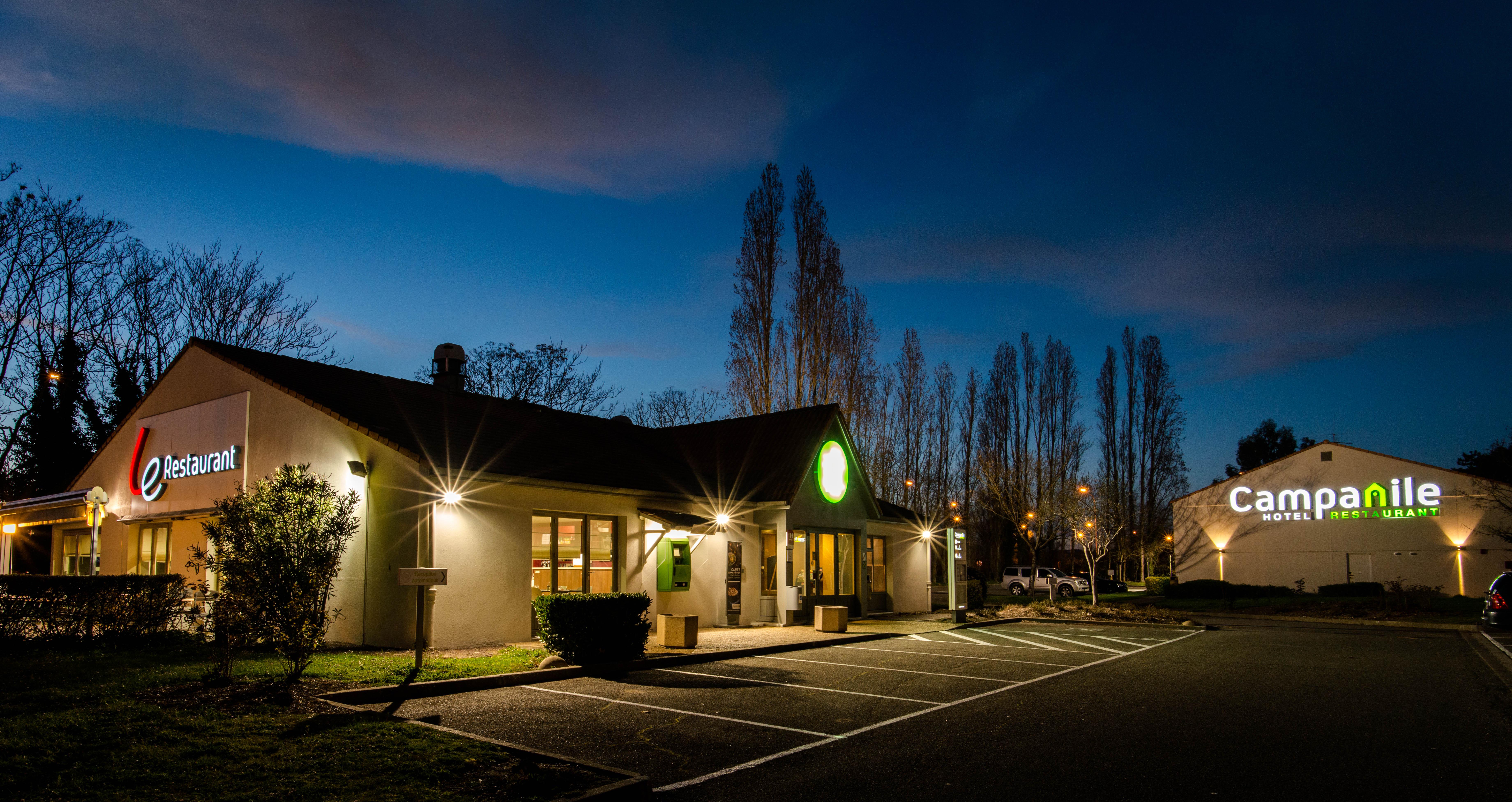 Hotel Campanile Agén Exterior foto
